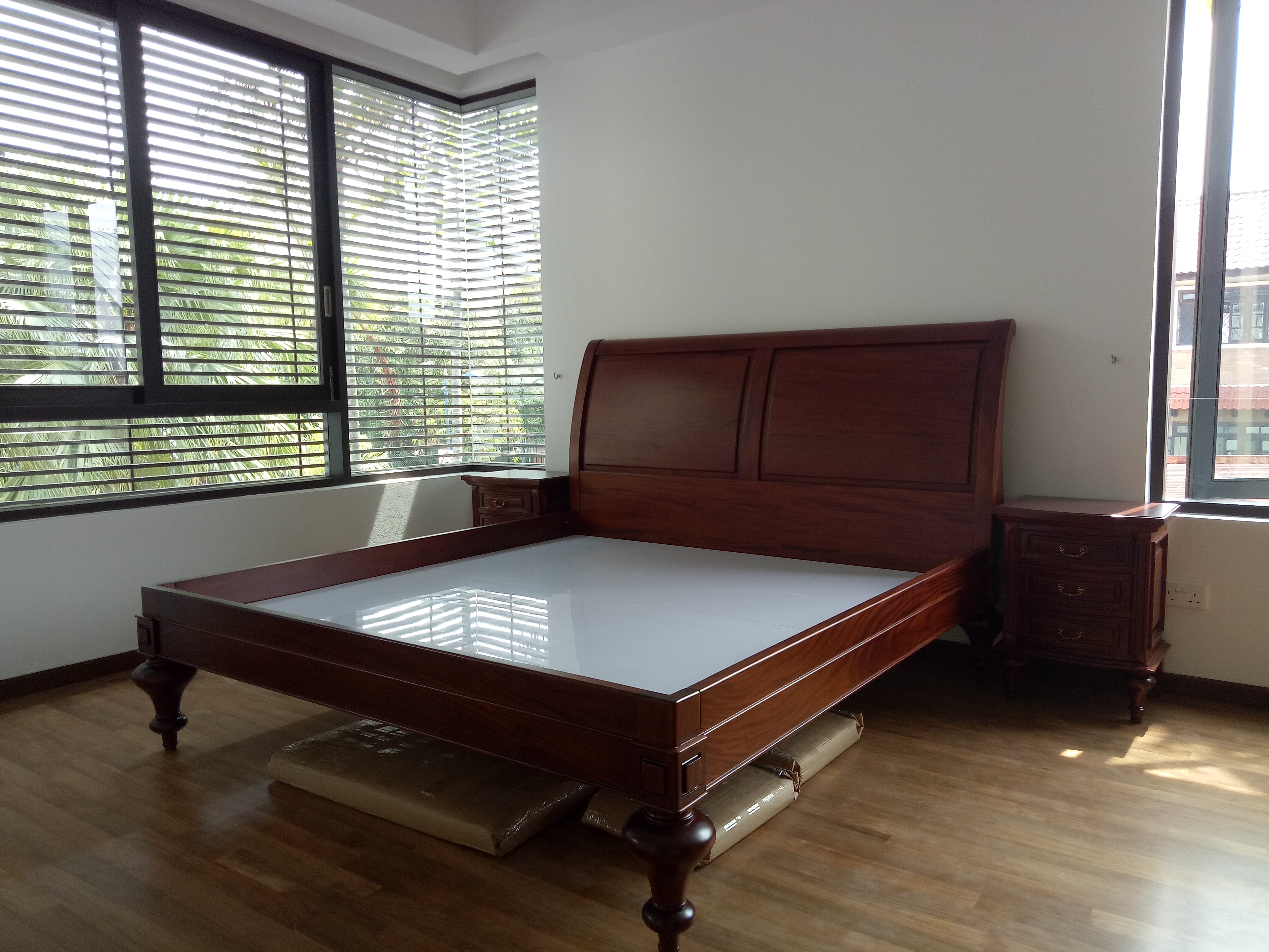 Regency Bed